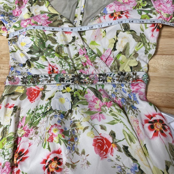 Mac Duggal NWT Floral Faux Wrap Flutter Sleeve A-line Gown Size 4 Jewel Belt - Picture 8 of 10